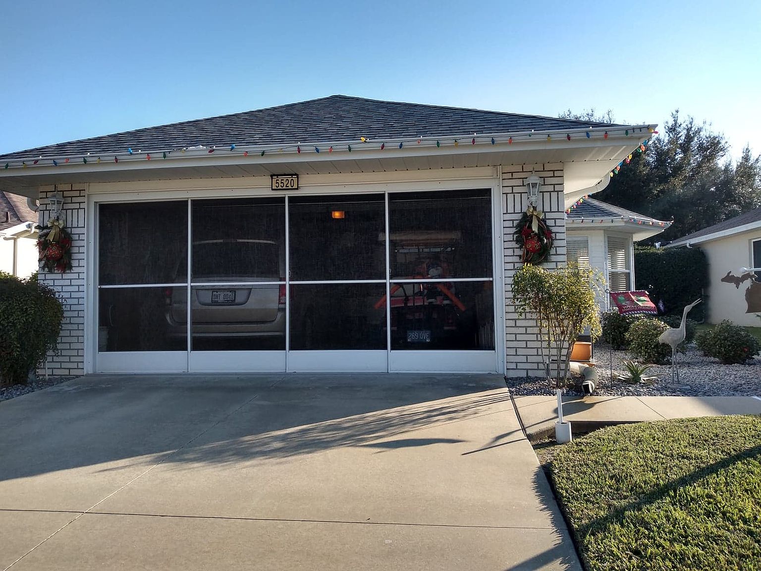 Listing photograph of 5520 Sir Churchill Drive in Leesburg.