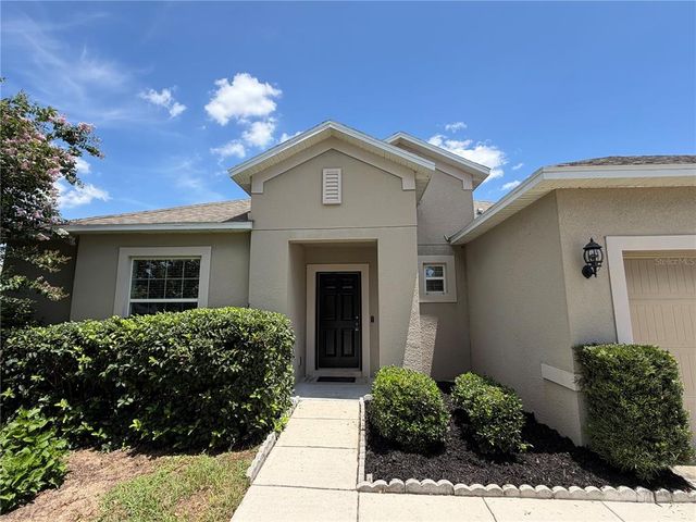 Listing photograph of 15311 Scorpio Street in Mascotte.